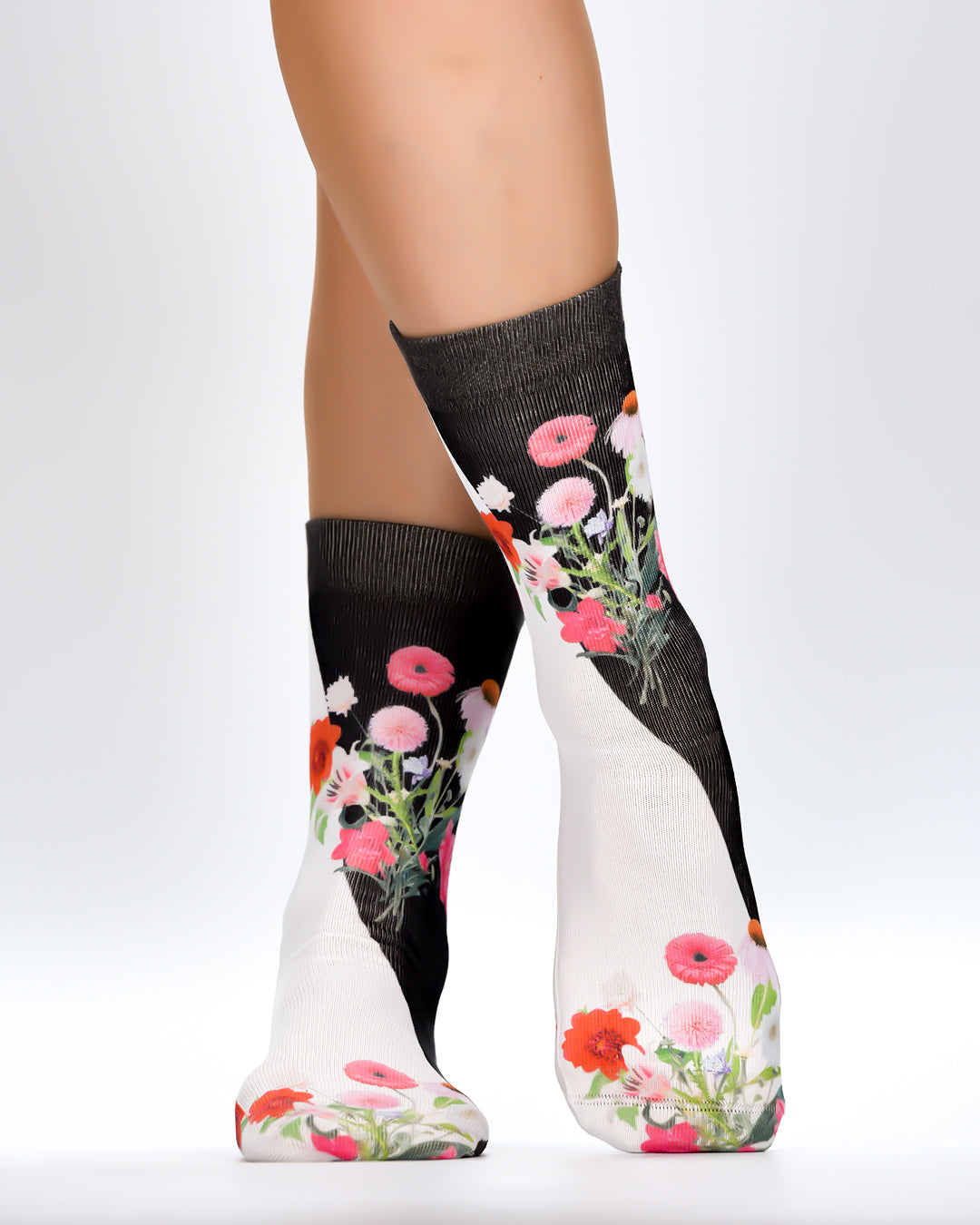 Yinyang Flowers I Lady Socks